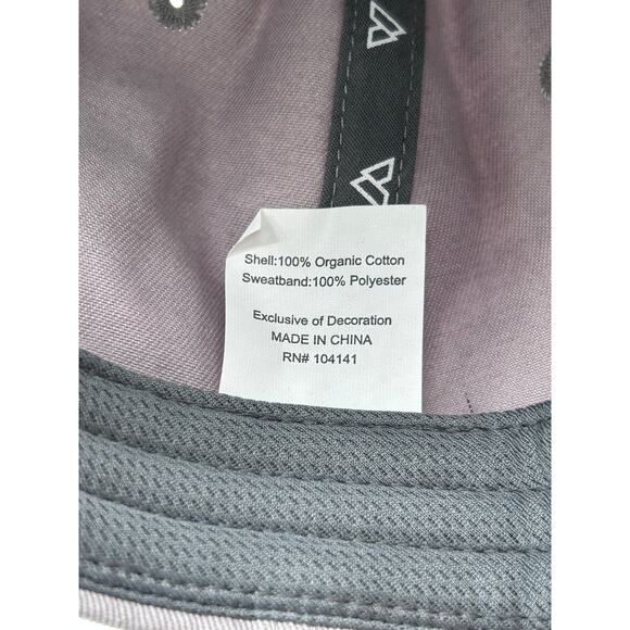 Alpine Design Strapback Hat Adjustable NWT Gray and Black With Logo - Picture 5 of 5